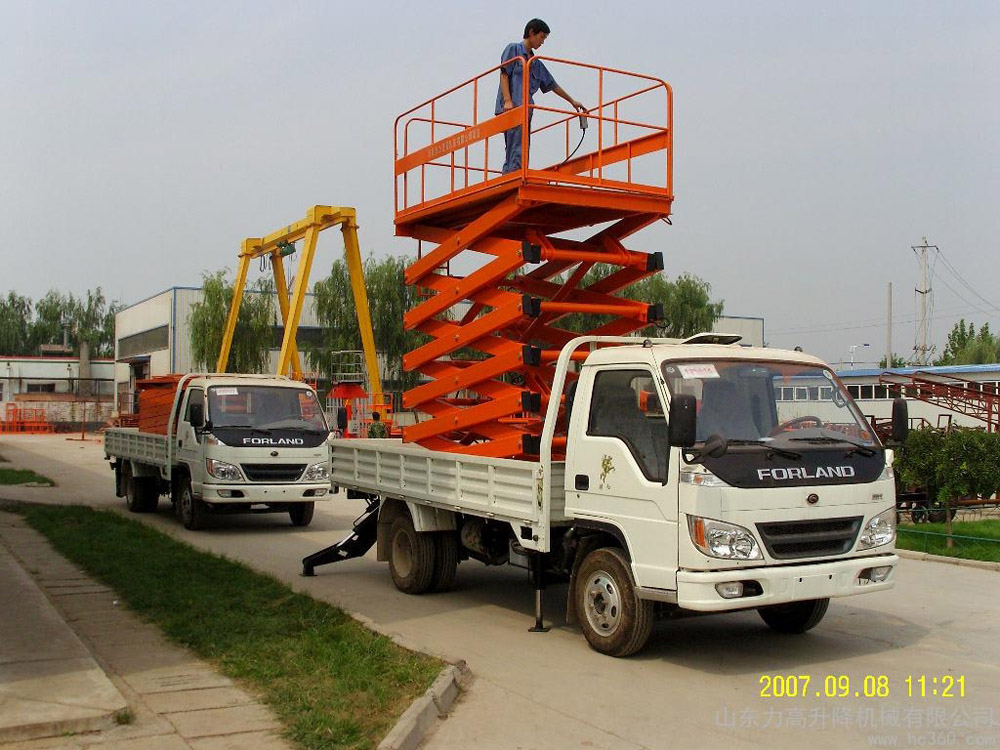 車(chē)載剪叉式高空作業(yè)平